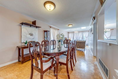 22 Sweet Briar Lane, Brampton - Snelgrove image-0-3
