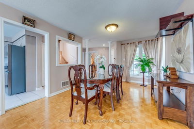 22 Sweet Briar Lane, Brampton - Snelgrove image-0-4