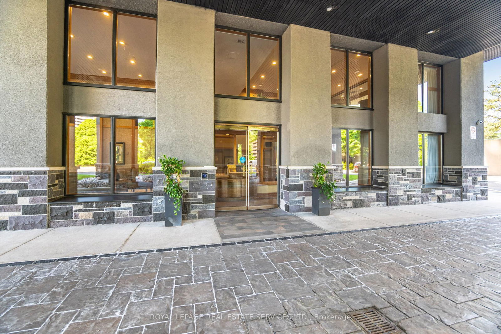 Condo for sale at 1203-40 Richview Road, Toronto, Humber Heights, M9A 5C1 - MLS: W12225739