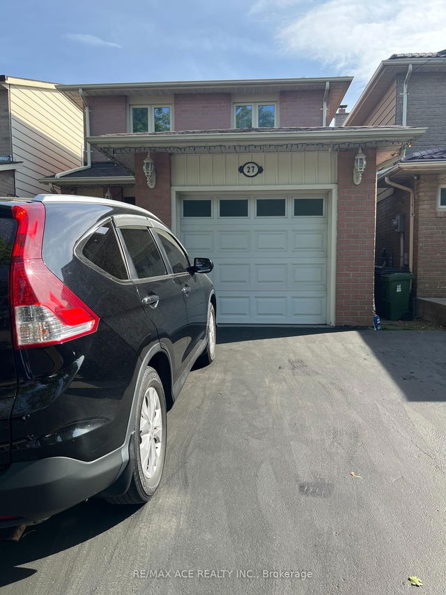 27 Woodsview Avenue