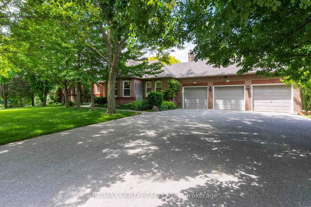 12 Golfdale Court