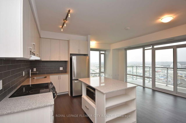 1510 - 2560 Eglinton Avenue W