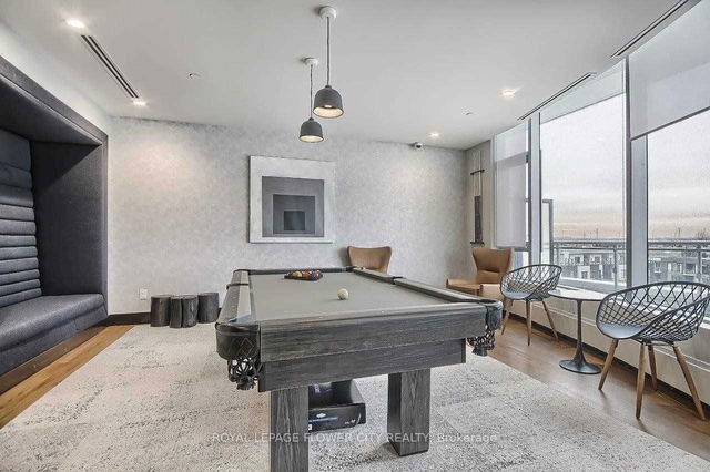 1208 - 2520 Eglinton Avenue W