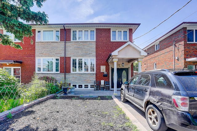 109 Cayuga Avenue