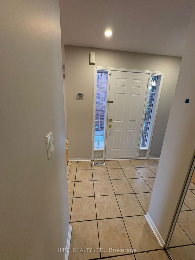 Upper - 987 Sonoma Court