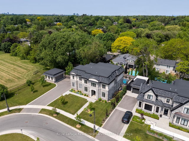 215 Prince George Crescent