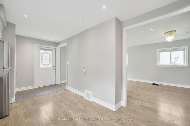 15 Delroy Drive