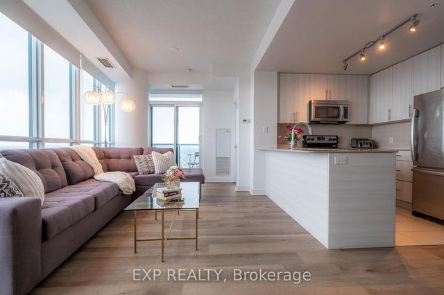 2008 - 3985 Grand Park Drive