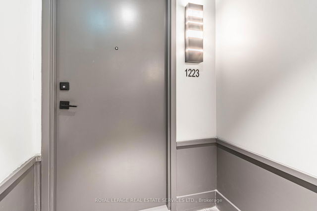 1223 - 2485 Taunton Road