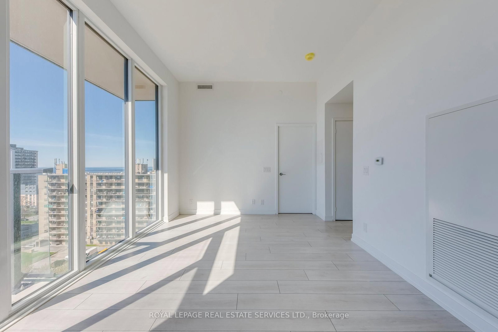 270 Dufferin Street, Unit 1004 - Photo 15