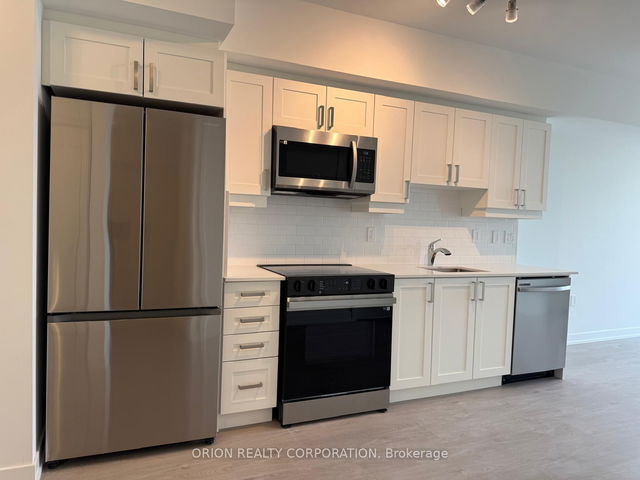 612 - 556 Marlee Avenue
