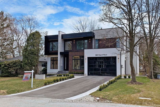 1362 Sedgewick Crescent