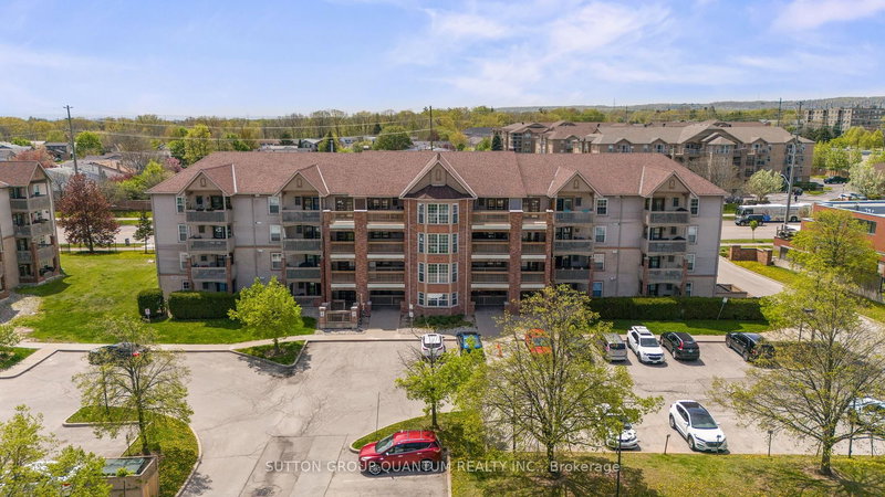 305 - 4003 Kilmer Dr, Burlington, L7M 4M1 | Image 2