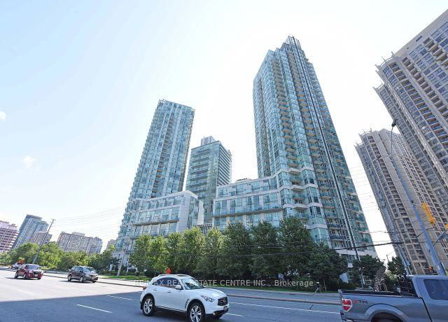 1904 - 3939 Duke of York Boulevard
