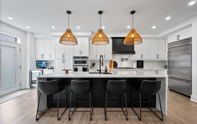 547 Veterans Drive