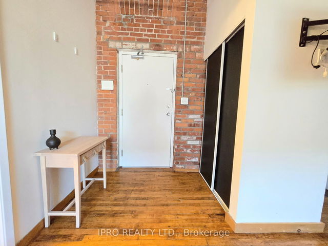 12 - 121 Prescott Avenue