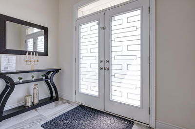708 Kennedy Circ, Milton - Beaty image-0-1