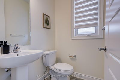 708 Kennedy Circ, Milton - Beaty image-0-4