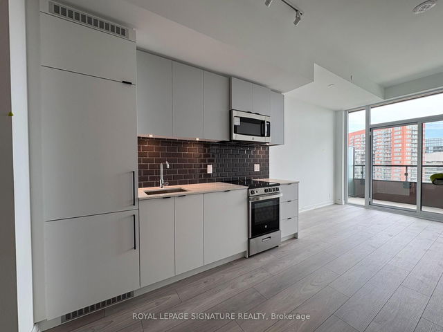 1108 - 285 Dufferin Street