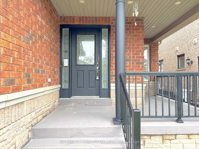 19 Bottlebrush Dr, Brampton - Sandringham-Wellington image-0-2