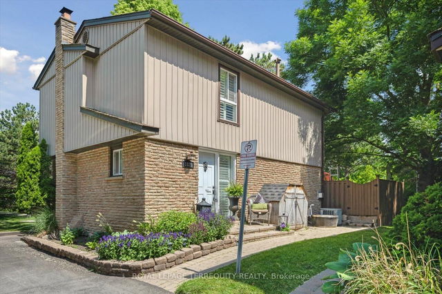 1825 Hyde Mill Crescent