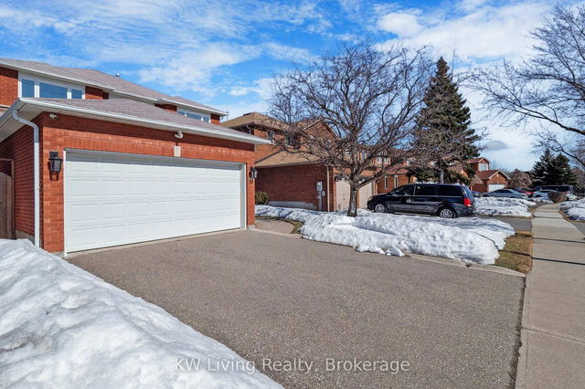 3191 Turnstone Crescent
