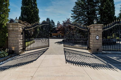 12 Edgeforest Dr, Brampton - Toronto Gore Rural Estate image-0-4