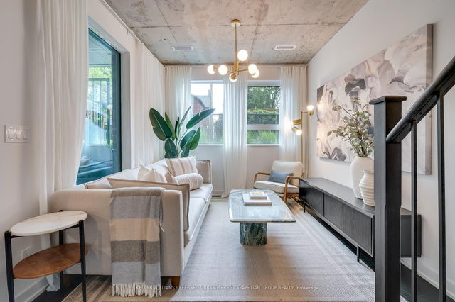 TH 109 - 57 Brock Avenue