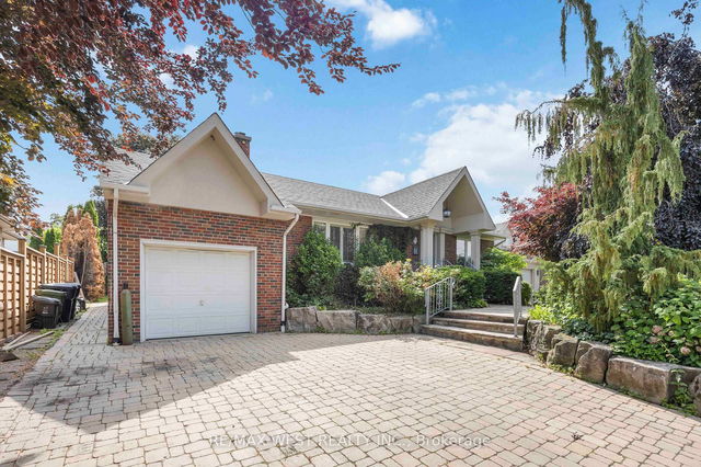 11 Duval Drive