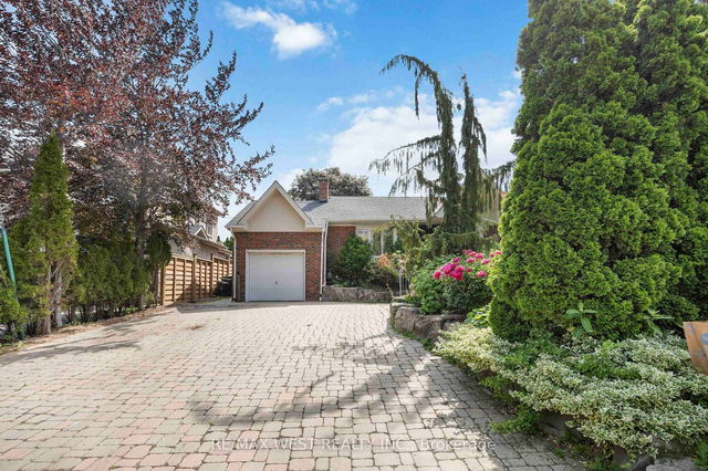 11 Duval Drive