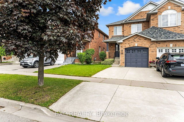 98 Merganser Crescent