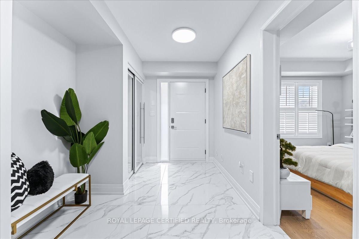 Townhouse for sale at 26 Ganton Heights, Brampton, Ontario, L7A 0S4 - Northwest Brampton - MLS: W12230408