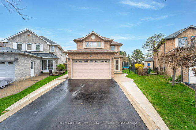 8 Drayglass Court