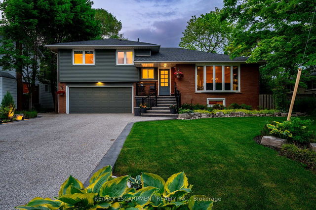 421 Southland Crescent