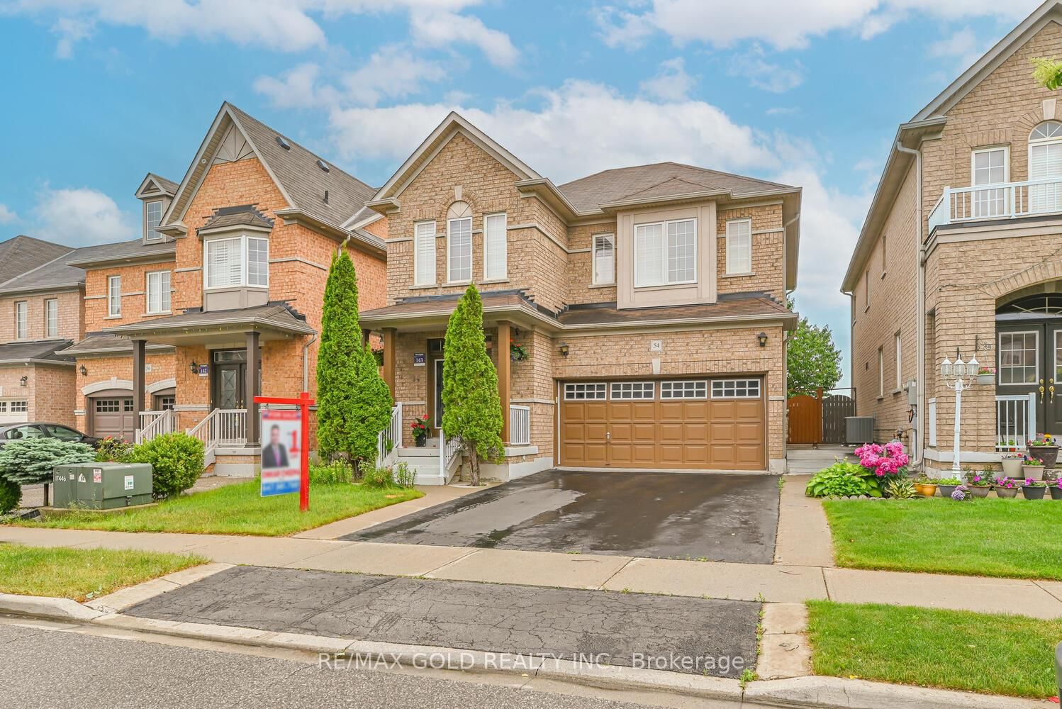 Detached House for sale at 54 GAMSON Crescent, Brampton, Ontario, L6R 0V6 - Sandringham-Wellington - MLS: W12230933