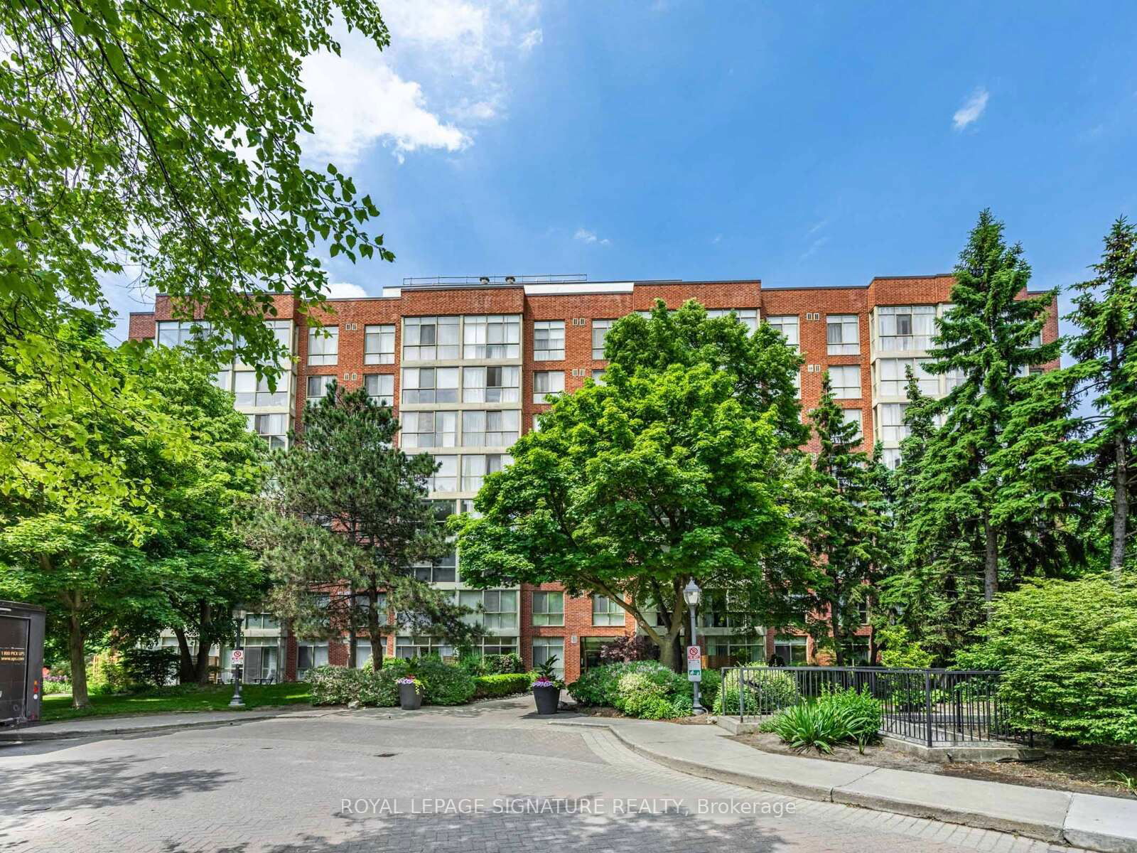 Condo for sale at 450-24 Southport Street, Toronto, High Park-Swansea, M6S 4Z1 - MLS: W12230936