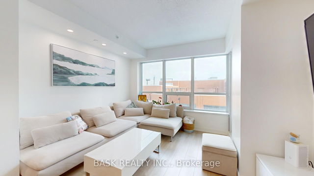 406 - 2220 Lake Shore Boulevard W