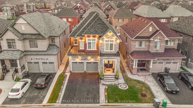 5 Forsyth Crescent E