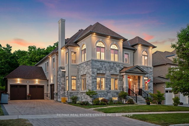 10 Crown Forest Court