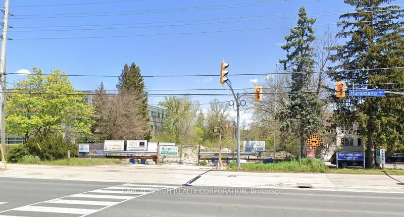 1575 Hurontario St, Mississauga, L5G 3H7 | Image 2