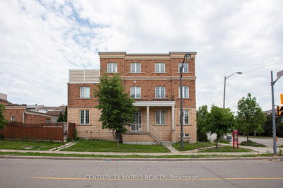 333 Cook Rd, Toronto - York University Heights image-0-2