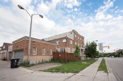 333 Cook Rd, Toronto - York University Heights image-0-3