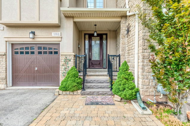 1263 Craigleith Road