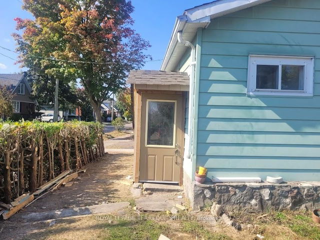 2 - 76 Nelson Street W