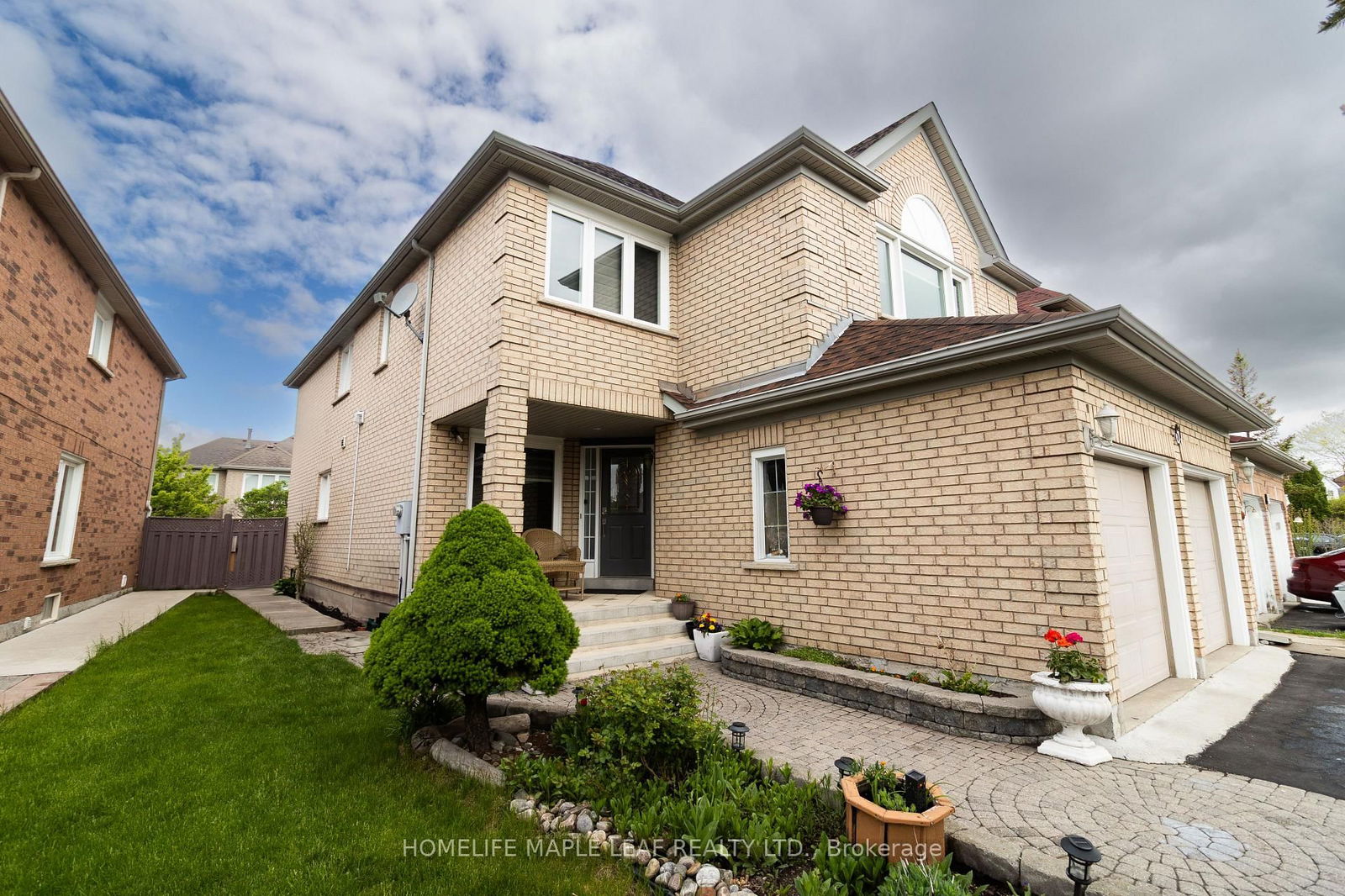 Detached House for sale at 61 Seclusion Crescent, Brampton, Ontario, L6R 1L5 - Sandringham-Wellington - MLS: W12233107
