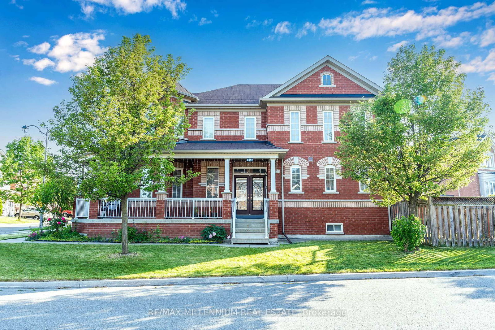 Detached House for sale at 2 Tovey Terrace, Brampton, Ontario, L6R 3E6 - Sandringham-Wellington - MLS: W12233115
