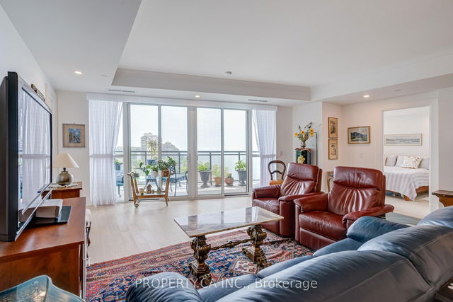 902 - 2060 Lakeshore Road