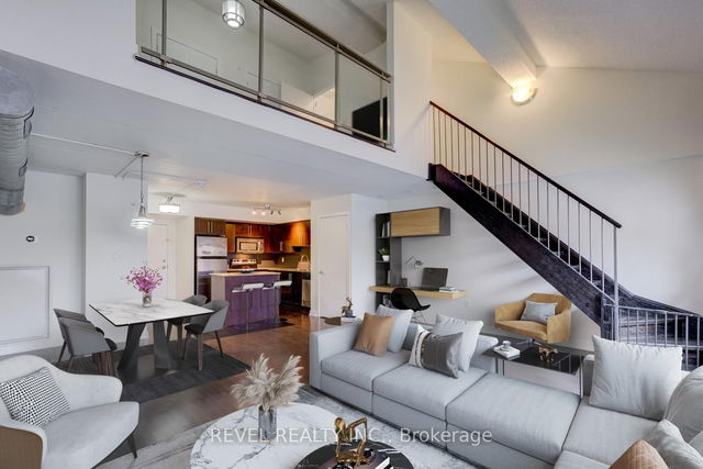 335 - 1100 Lansdowne Avenue