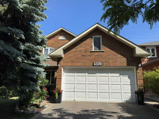 4370 Goldenrod Crescent