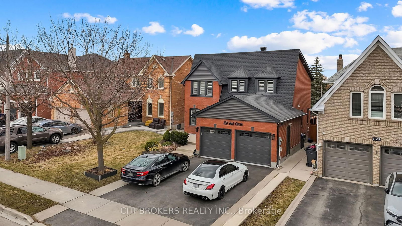 Detached House for sale at 123 Sal Circle, Brampton, Ontario, L6R 1H5 - Sandringham-Wellington - MLS: W12234233